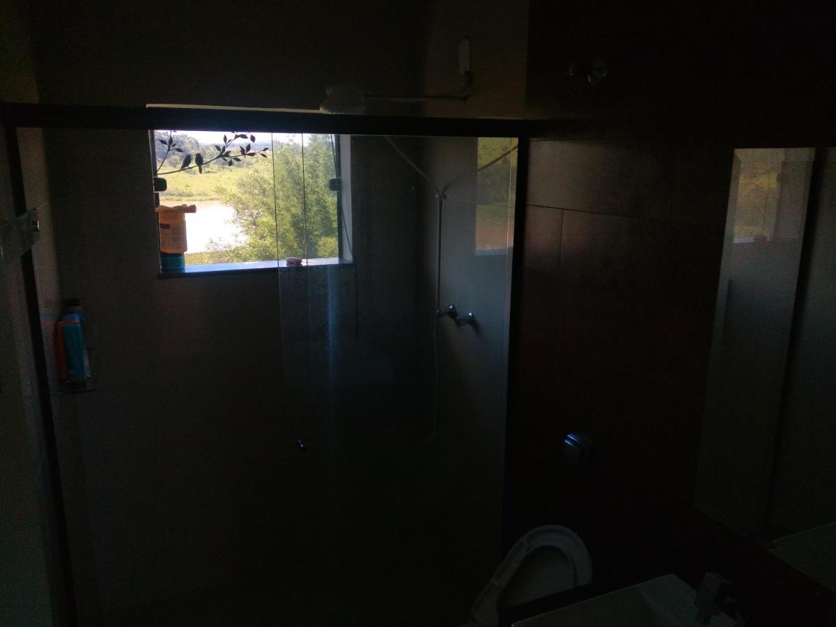 Casa Com Piscina Fundo Pra Represa E Ar Condicionado Casinhabrancadevaranda Ijaci Exteriör bild