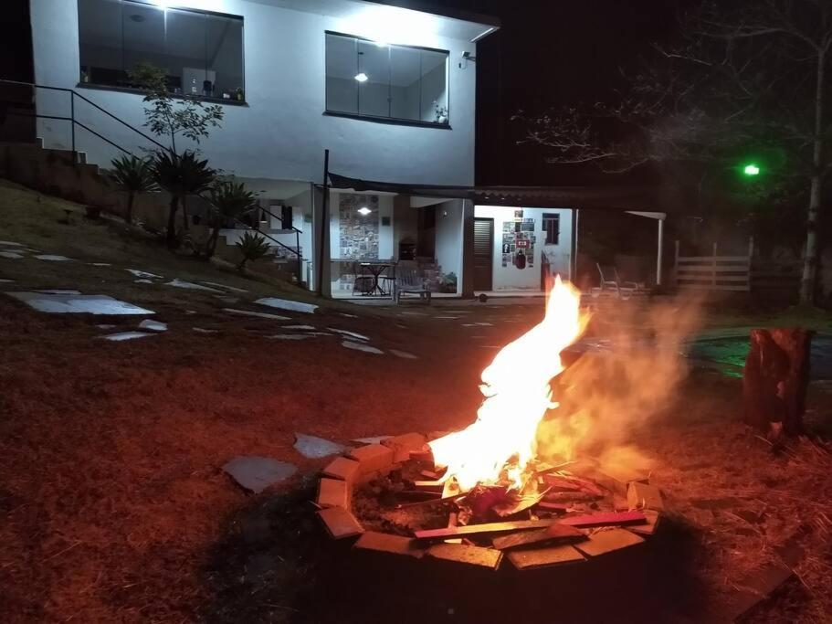 Casa Com Piscina Fundo Pra Represa E Ar Condicionado Casinhabrancadevaranda Ijaci Exteriör bild