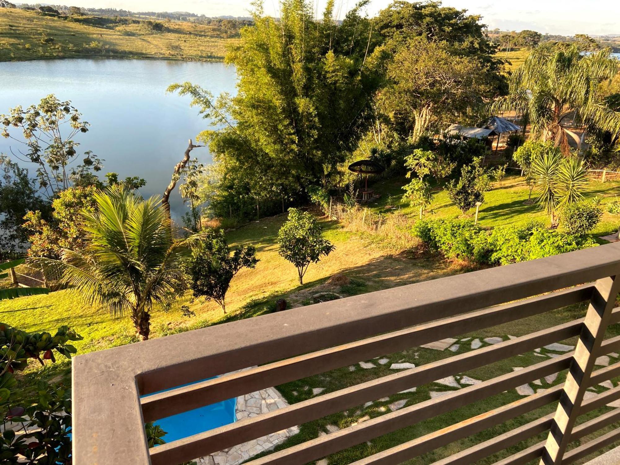 Casa Com Piscina Fundo Pra Represa E Ar Condicionado Casinhabrancadevaranda Ijaci Exteriör bild